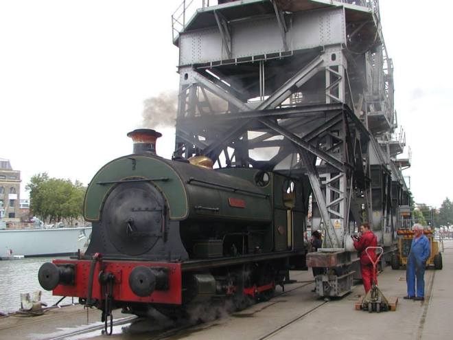 With the refurbishment of M Shed under way, the power supply to the cranes was cut off. Henbury stepped in to help once more, and with the help of some chains, dragged the cranes into position